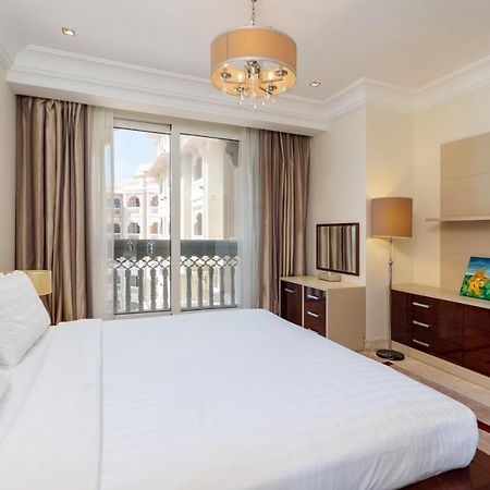 Royal Club By Rvhr, Grandeur Residence Crescent Palm Jumeirah Dubai Exteriör bild
