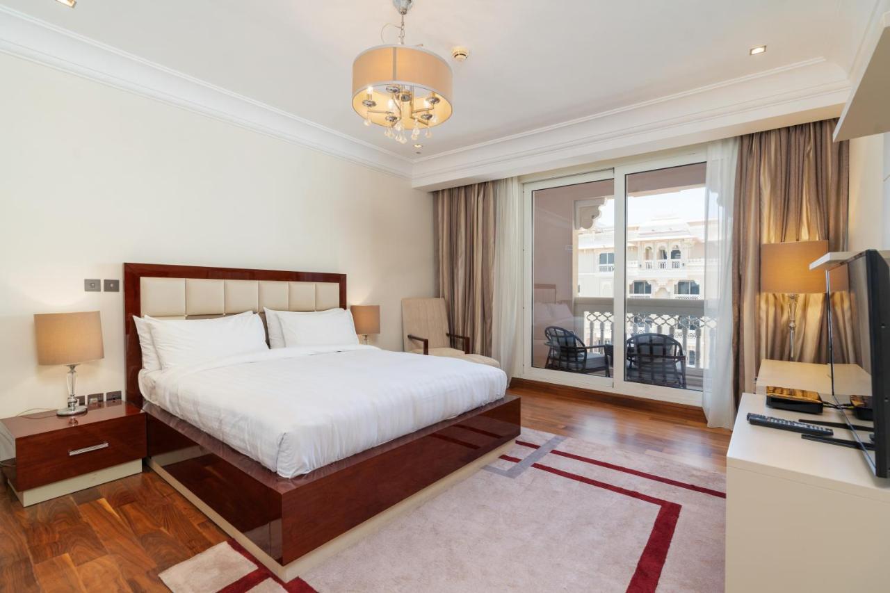 Royal Club By Rvhr, Grandeur Residence Crescent Palm Jumeirah Dubai Exteriör bild